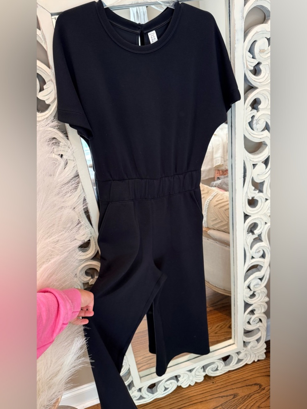 Women’s SPANX AirEssentials Short sleeve crop wide leg black jumpsuit- Sz Small - Picture 6 of 9